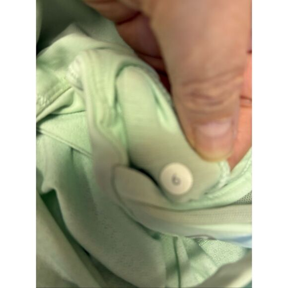Lululemon Built in Bra Top in Mint Green Size 6 - Picture 8 of 8